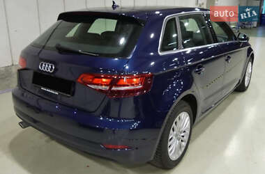 Седан Audi A3 2017 в 