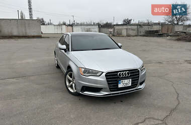 Седан Audi A3 2015 в Кременчуці