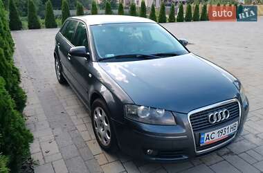 Хэтчбек Audi A3 2004 в 