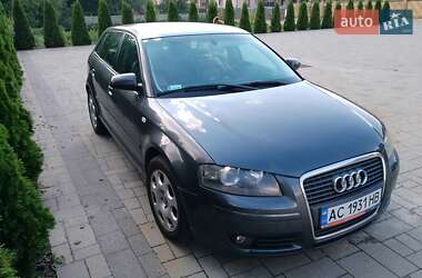 Хэтчбек Audi A3 2004 в 