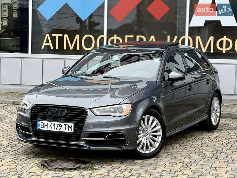 Хэтчбек Audi A3 2016 в Одессе