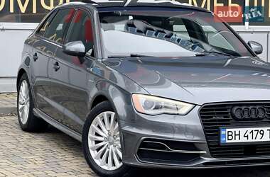 Хетчбек Audi A3 2016 в Одесі