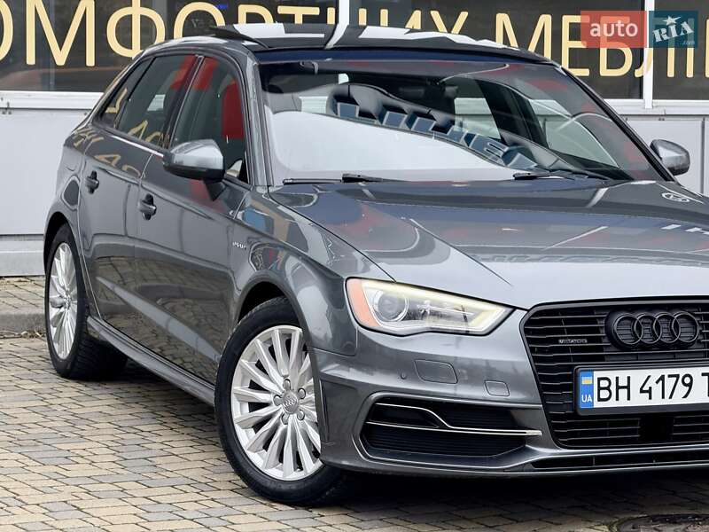 Хэтчбек Audi A3 2016 в Одессе