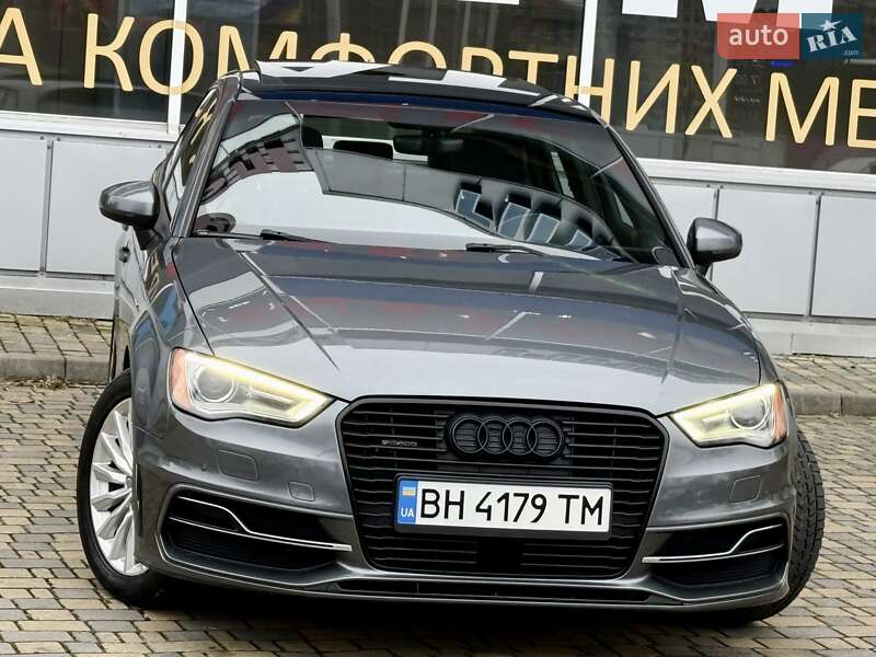 Хэтчбек Audi A3 2016 в Одессе