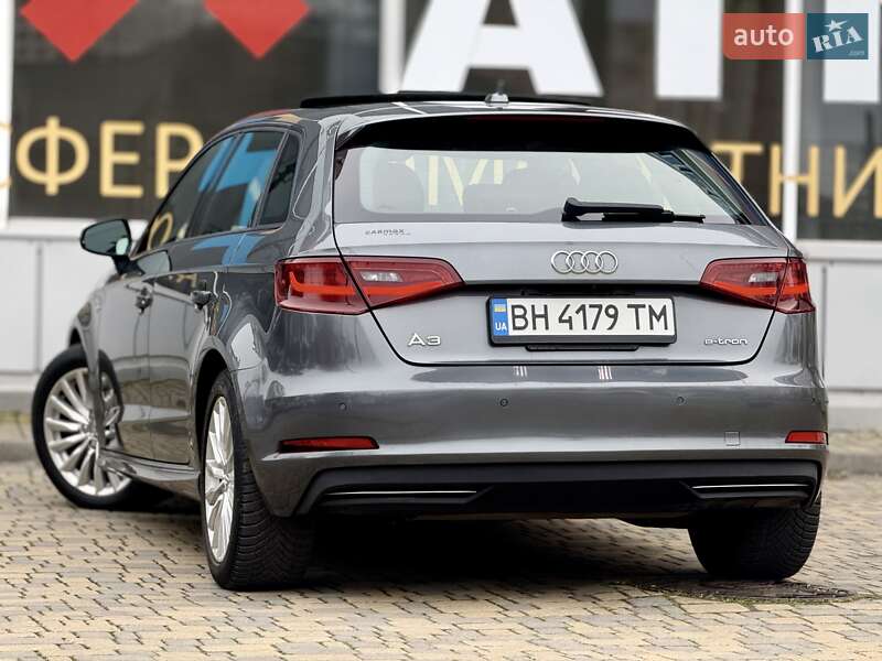 Хэтчбек Audi A3 2016 в Одессе