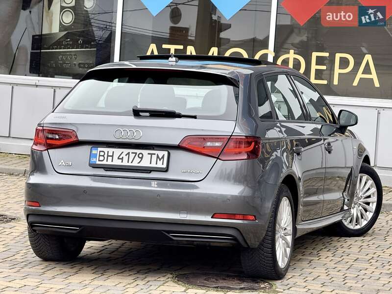 Хэтчбек Audi A3 2016 в Одессе