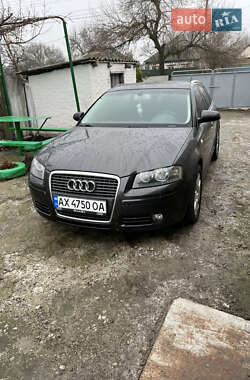 Хэтчбек Audi A3 2006 в 