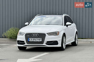 Хэтчбек Audi A3 2015 в 