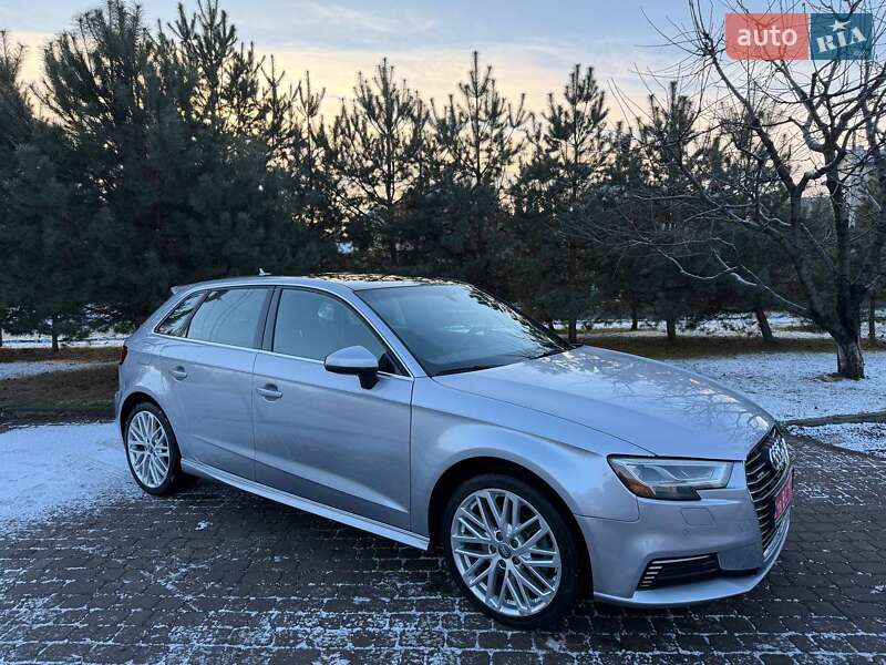 Хетчбек Audi A3 2018 в Рівному