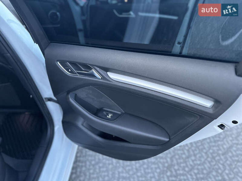 Хетчбек Audi A3 2017 в Полтаві фото 49 Хетчбек Audi A3 2017 в Полтаві