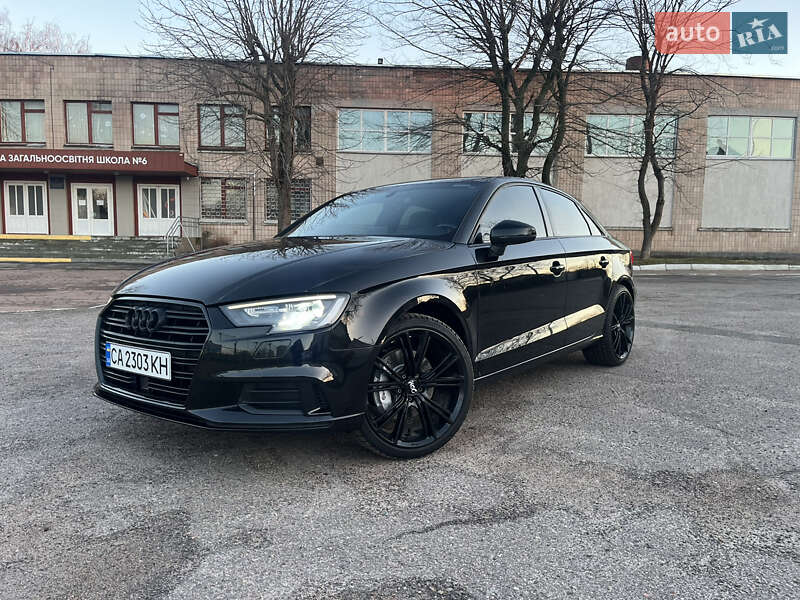 Седан Audi A3 2018 в 