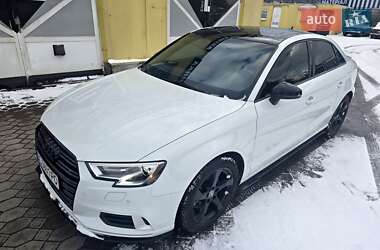 Седан Audi A3 2018 в Львові