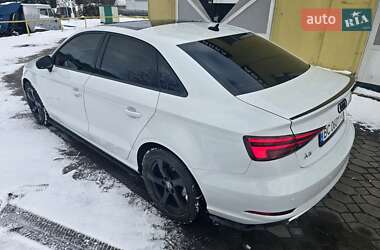 Седан Audi A3 2018 в Львові