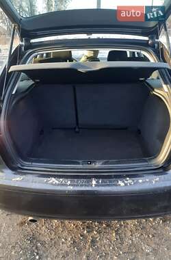 Хэтчбек Audi A3 2006 в 