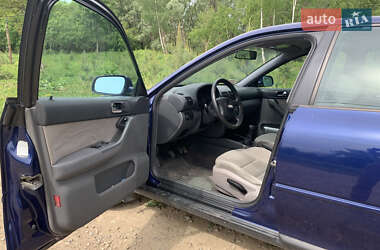 Хэтчбек Audi A3 1999 в 
