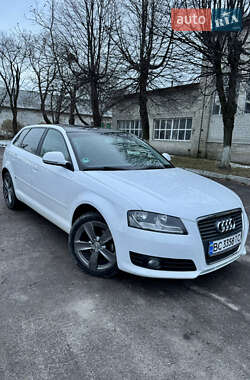 Хетчбек Audi A3 2009 в Золочеві