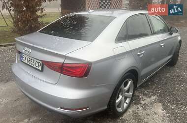 Седан Audi A3 2015 в Збаражі