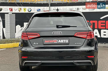Хэтчбек Audi A3 2018 в 