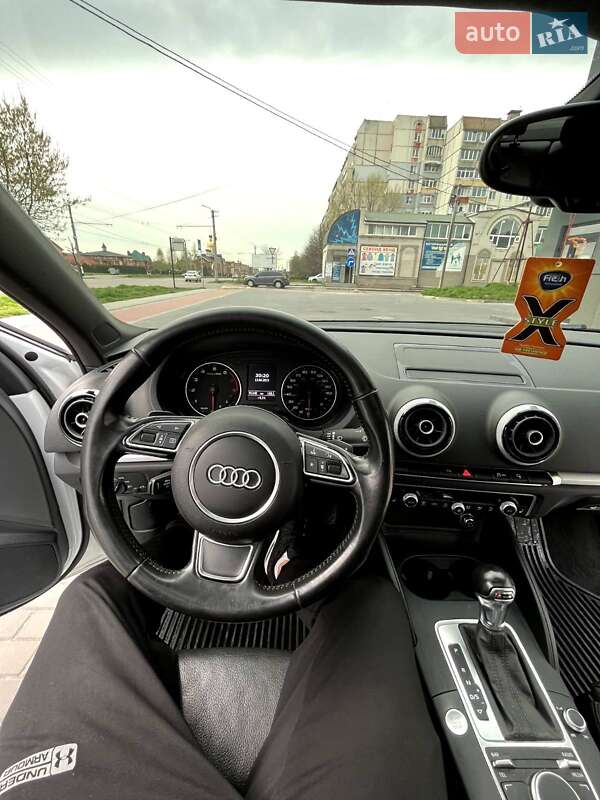 Седан Audi A3 2015 в Білій Церкві
