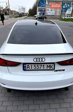 Седан Audi A3 2015 в 