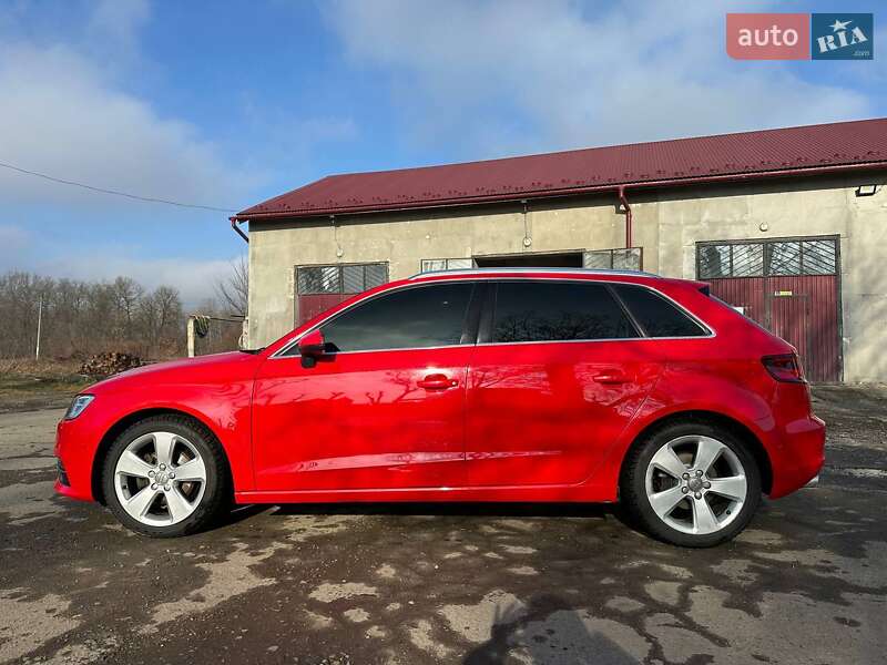 Хетчбек Audi A3 2015 в Новоселиці