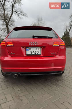 Хэтчбек Audi A3 2010 в 