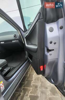 Хэтчбек Audi A3 2006 в 