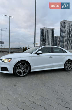 Седан Audi A3 2016 в 