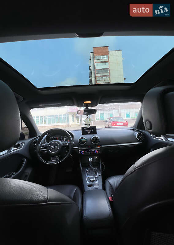 Седан Audi A3 2015 в Днепре
