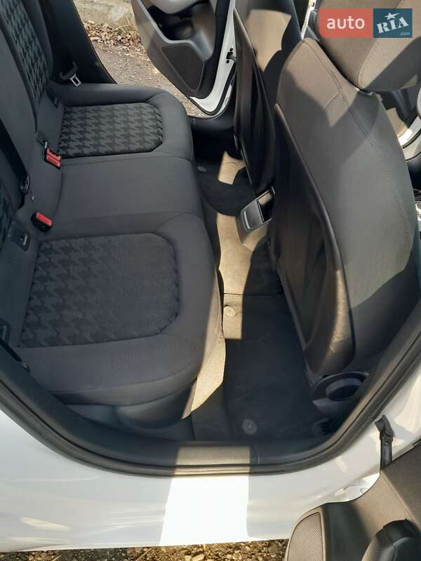 Хэтчбек Audi A3 2015 в Заставной