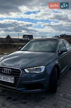 Седан Audi A3 2014 в Яворові