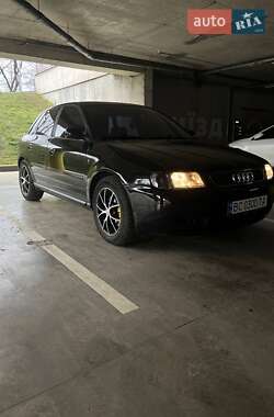 Хетчбек Audi A3 1999 в Львові