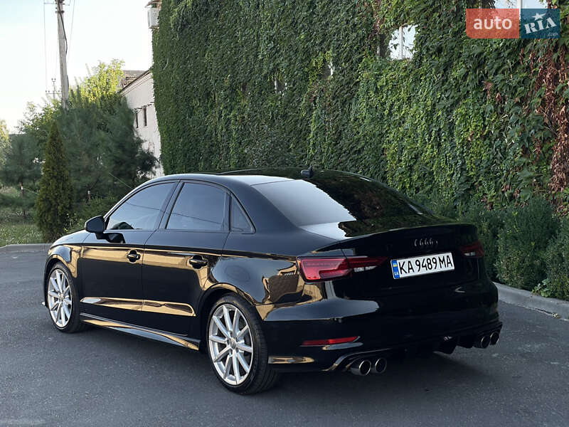 Седан Audi A3 2015 в Лубнах