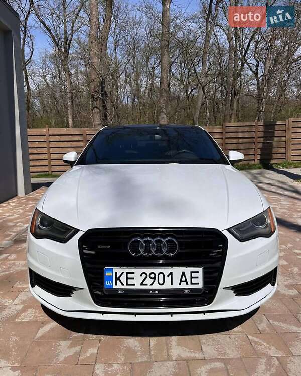 Седан Audi A3 2014 в Львове