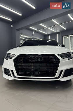 Седан Audi A3 2017 в 