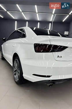 Седан Audi A3 2017 в 