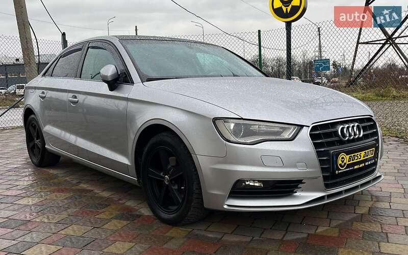 Седан Audi A3 2015 в 