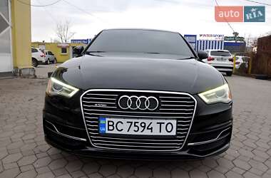 Хэтчбек Audi A3 2016 в 