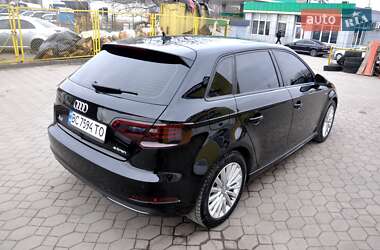 Хэтчбек Audi A3 2016 в 