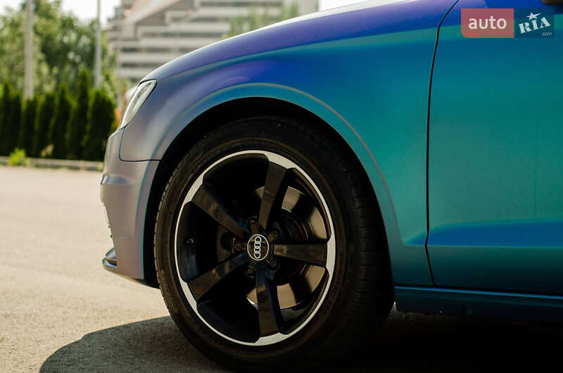 Седан Audi A3 2013 в Днепре