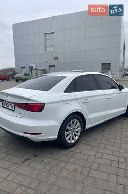 Седан Audi A3 2015 в 