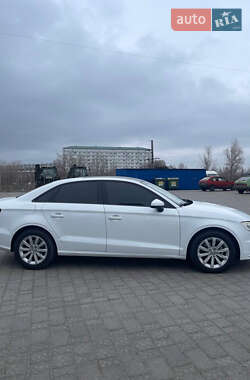 Седан Audi A3 2015 в 