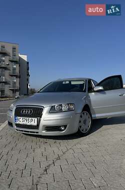 Хетчбек Audi A3 2006 в Пустомитах