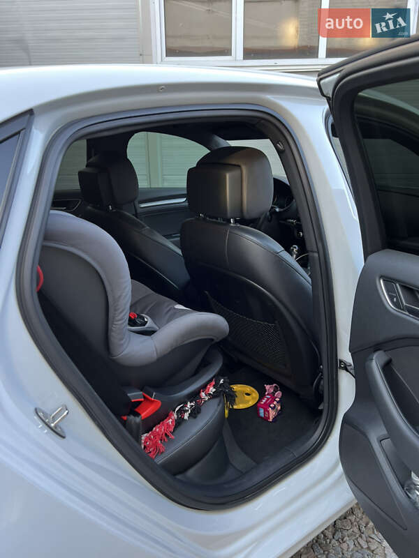 Седан Audi A3 2016 в Вишгороді