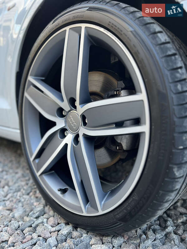 Седан Audi A3 2016 в Вишгороді