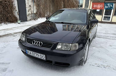 Хэтчбек Audi A3 2000 в Киеве