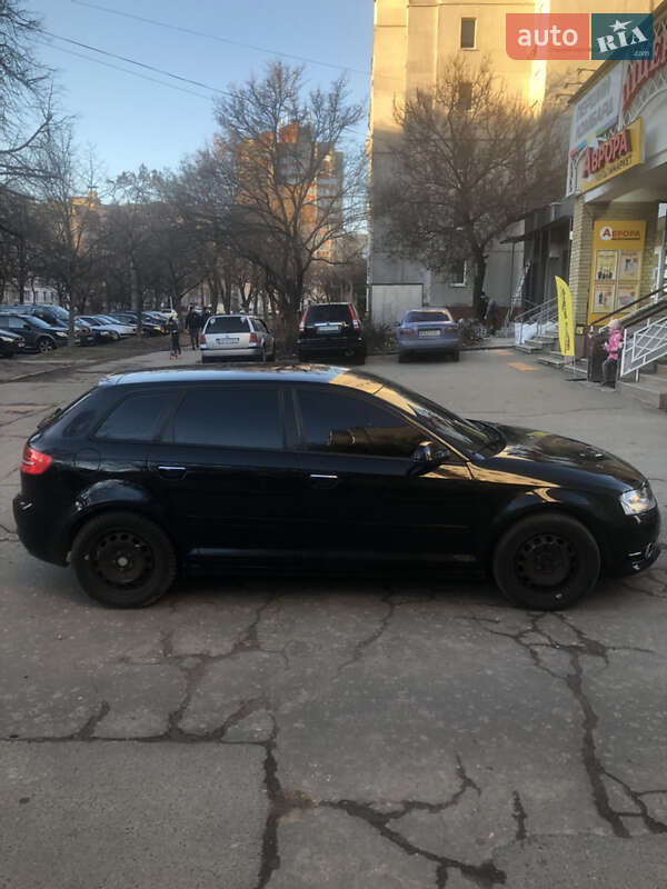Хэтчбек Audi A3 2012 в Чернигове