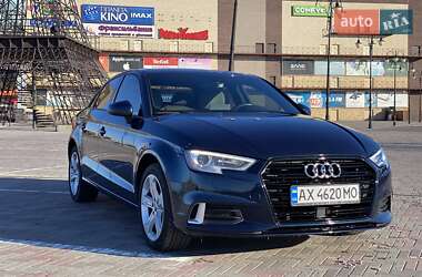 Седан Audi A3 2017 в 