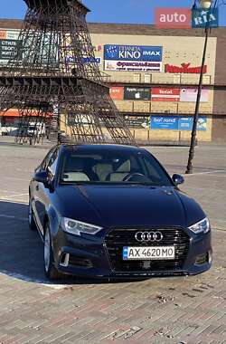 Седан Audi A3 2017 в 