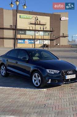 Седан Audi A3 2017 в 